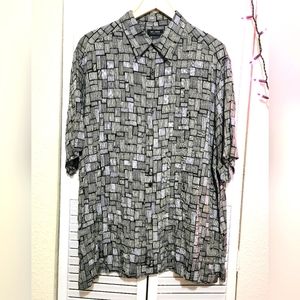 Axcess a Claiborne Company  sizeXL Geometric Shape Pattern Botton Down Collared